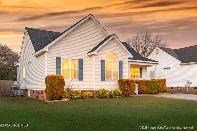 4412 Surrey Meadows Drive, Winterville, NC 28590