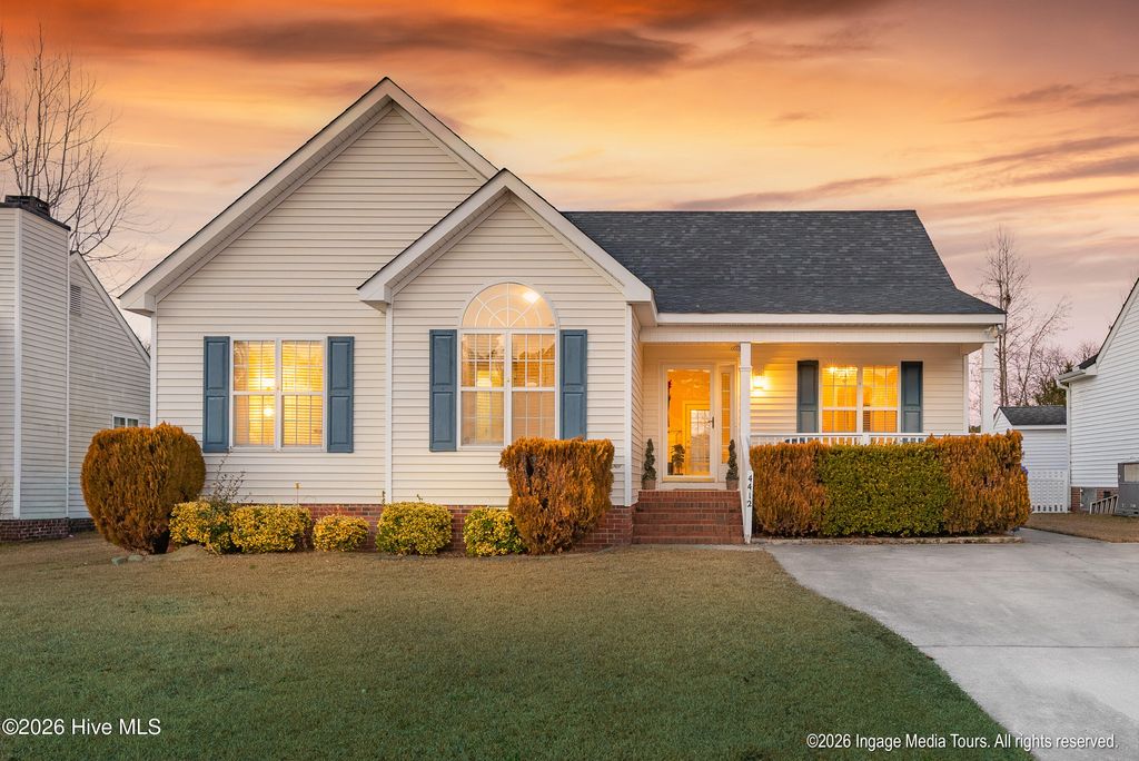 4412 Surrey Meadows Drive, Winterville, NC 28590