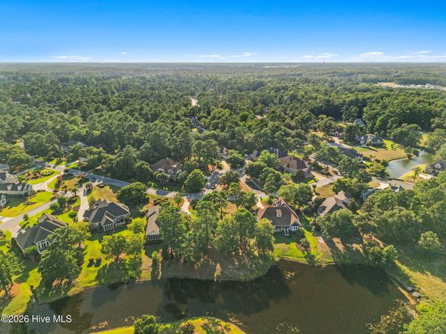 565 Gladstone Circle SW, Ocean Isle Beach, NC 28469