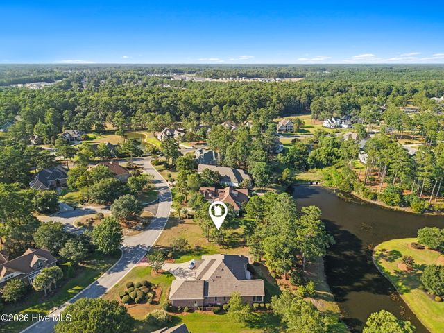 565 Gladstone Circle SW, Ocean Isle Beach, NC 28469