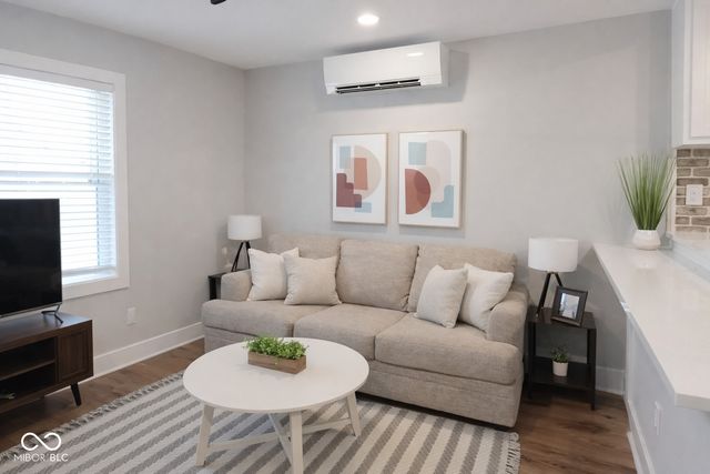 1217 E Ohio Street, Indianapolis, IN 46202