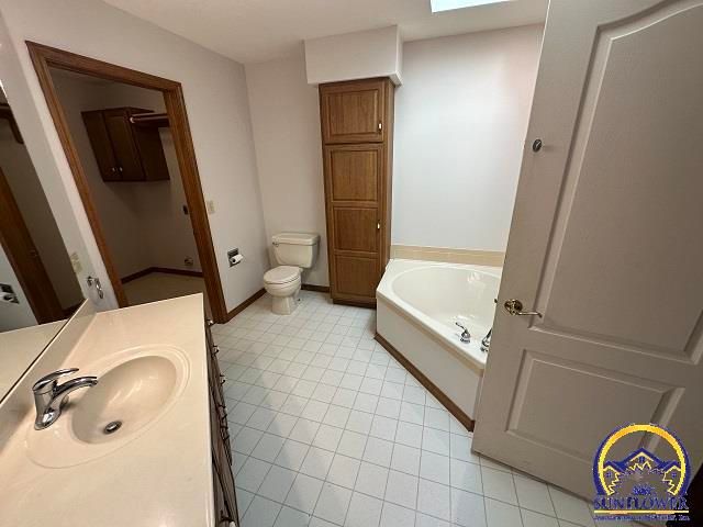 5978 SW 30th Ter, Topeka, KS 66614