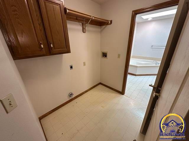5978 SW 30th Ter, Topeka, KS 66614