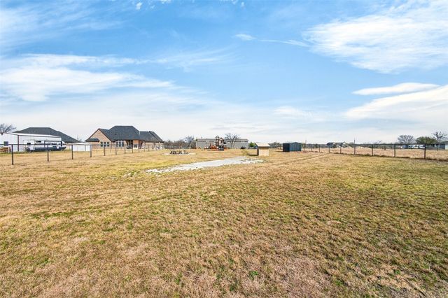 8685 TL Ranch Road, Ponder, TX 76259