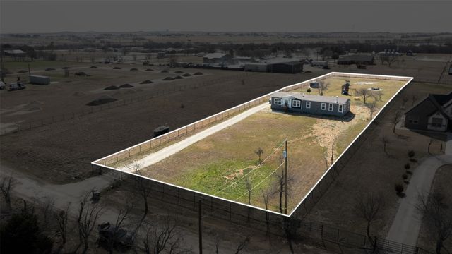 8685 TL Ranch Road, Ponder, TX 76259