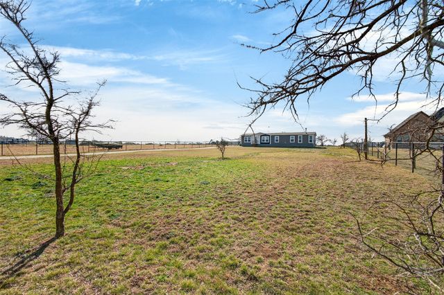 8685 TL Ranch Road, Ponder, TX 76259