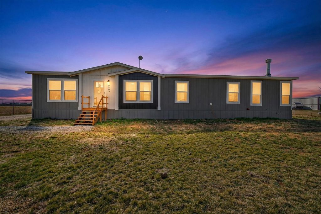 8685 TL Ranch Road, Ponder, TX 76259