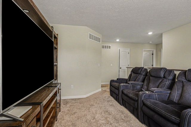 7158 Bradbury Drive, Sunbury, OH 43074