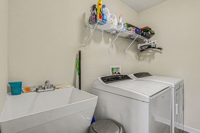 7158 Bradbury Drive, Sunbury, OH 43074
