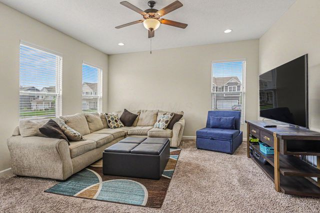 7158 Bradbury Drive, Sunbury, OH 43074