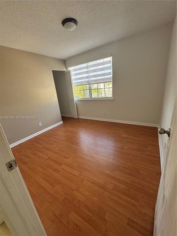 9962 NW 56th Pl 9962, Coral Springs, FL 33076