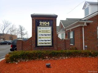 2104 E 11 Mile Road, Warren, MI 48091