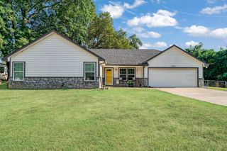 5250 Cooper Street, Reno, TX 75462