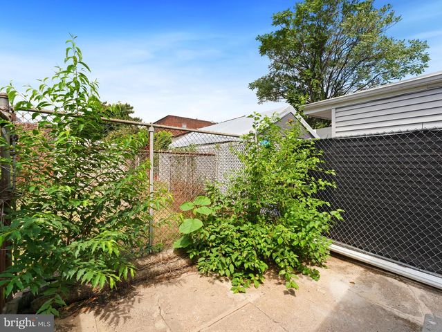 3010 EMERALD ST, Philadelphia, PA 19134