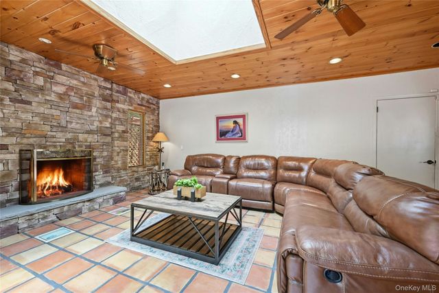 3 Partridge Lane, Huntington, NY 11743