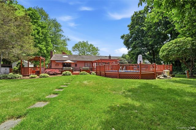 3 Partridge Lane, Huntington, NY 11743