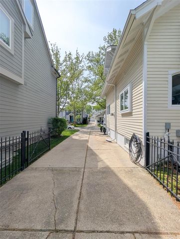 1171 Smith Avenue, Birmingham, MI 48009