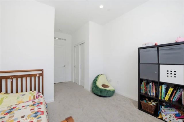 1724 Valley Oak, Oceanside, CA 92056