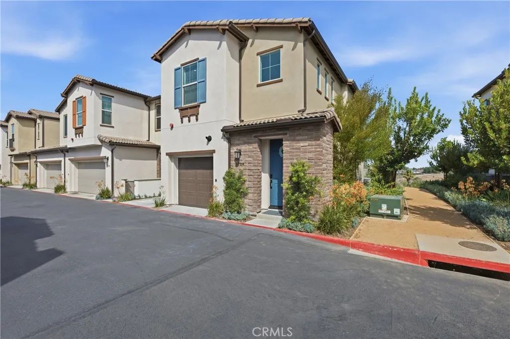 1724 Valley Oak, Oceanside, CA 92056