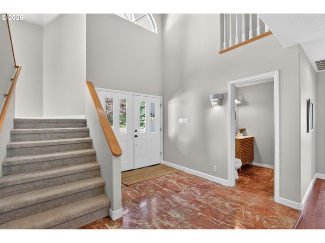 32370 Se JUDD Rd, Eagle Creek, OR 97022
