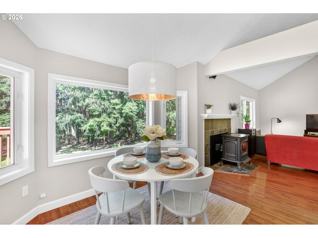 32370 Se JUDD Rd, Eagle Creek, OR 97022