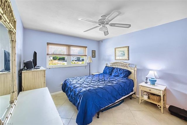 133 Big Springs DR, Naples, FL 34113