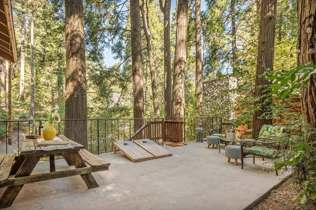 625 Cottage Grove Rd, Lake Arrowhead, CA 92352
