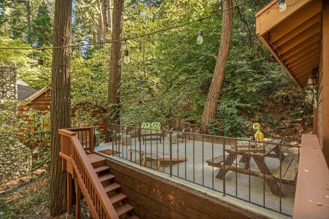 625 Cottage Grove Rd, Lake Arrowhead, CA 92352