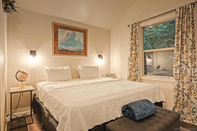 625 Cottage Grove Rd, Lake Arrowhead, CA 92352