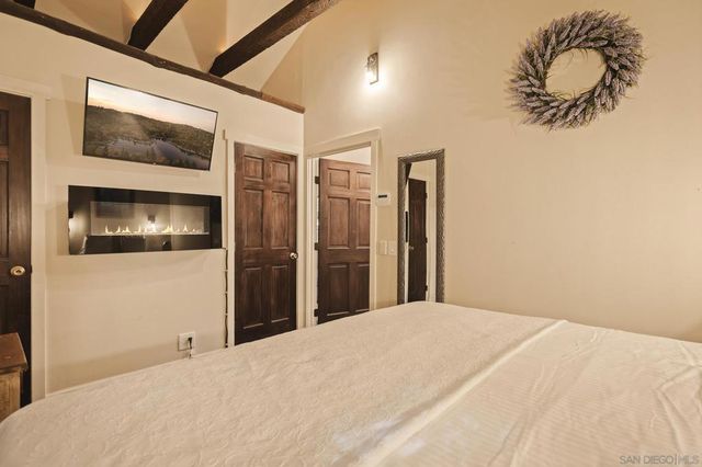 625 Cottage Grove Rd, Lake Arrowhead, CA 92352