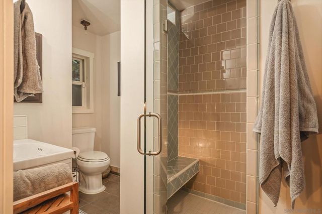 625 Cottage Grove Rd, Lake Arrowhead, CA 92352