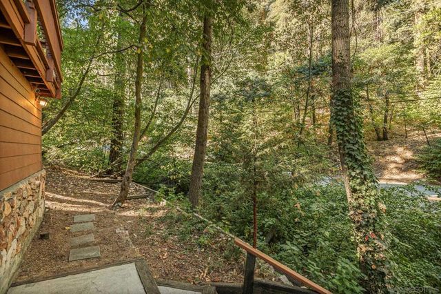 625 Cottage Grove Rd, Lake Arrowhead, CA 92352