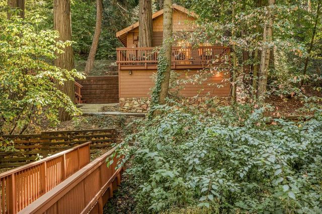 625 Cottage Grove Rd, Lake Arrowhead, CA 92352