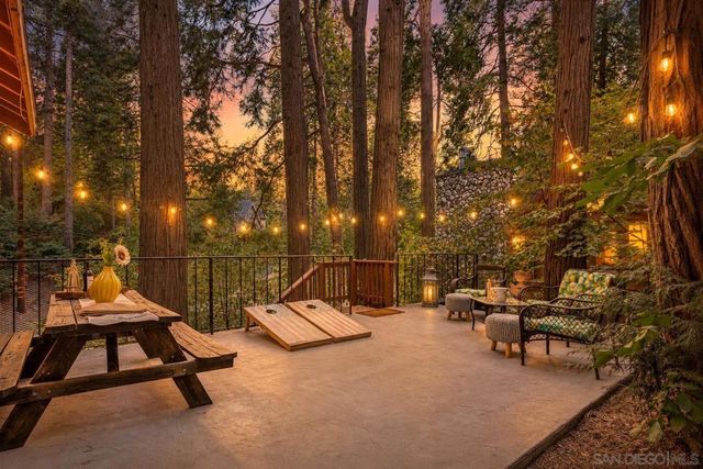625 Cottage Grove Rd, Lake Arrowhead, CA 92352