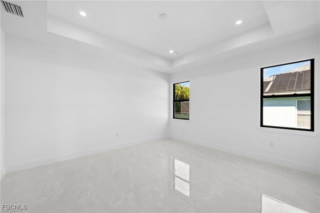 2013 SW 37th TER, Cape Coral, FL 33914