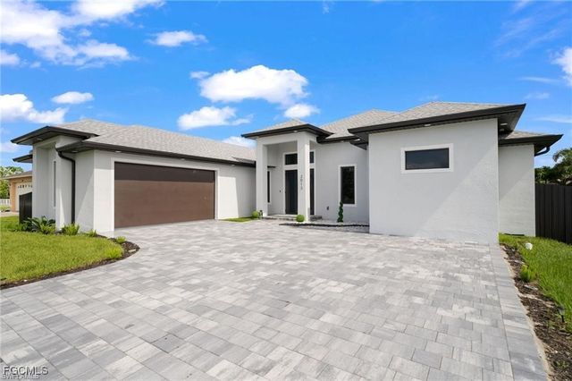 2013 SW 37th TER, Cape Coral, FL 33914