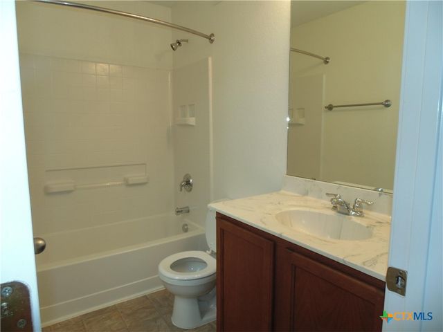 110 Trestle Tree AB, San Marcos, TX 78666