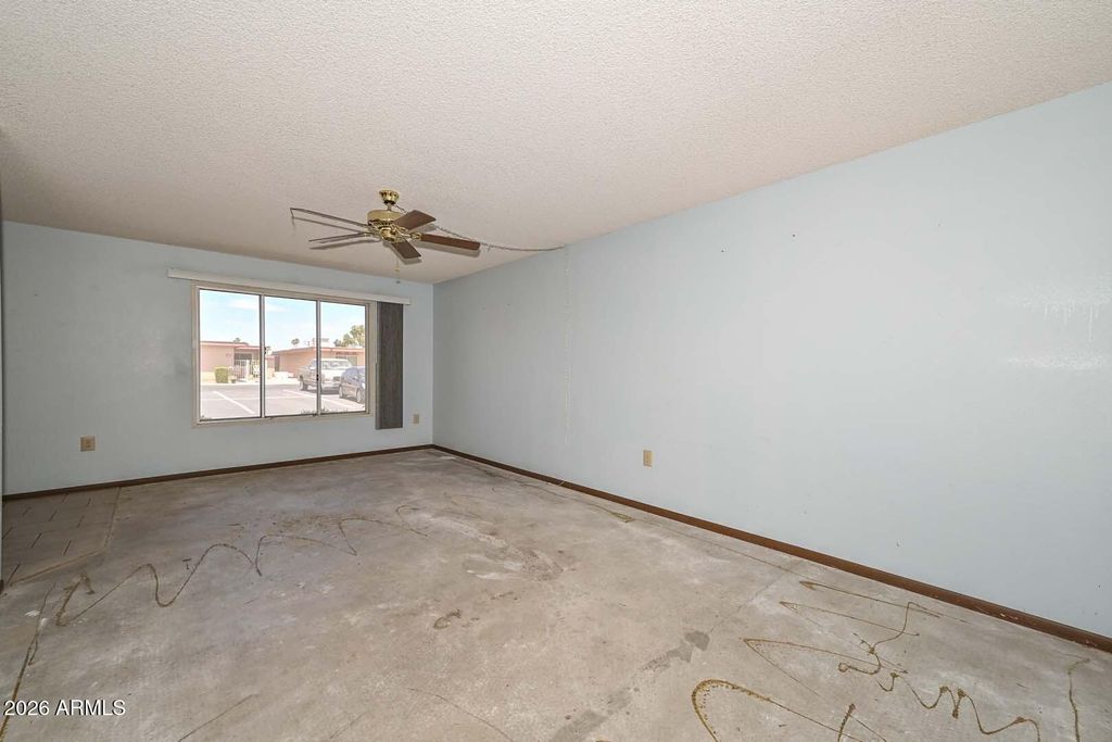 Image 8 of property listing at 13208 N 98TH Avenue Q, Sun City, AZ 85351