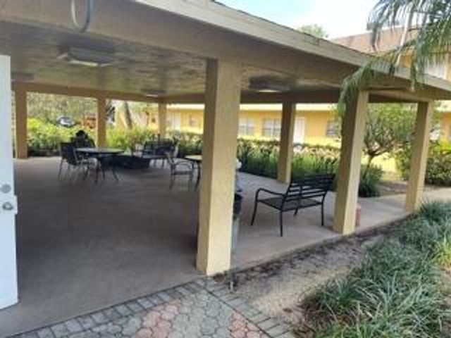 5168 NE 6th Avenue 431, Oakland Park, FL 33334