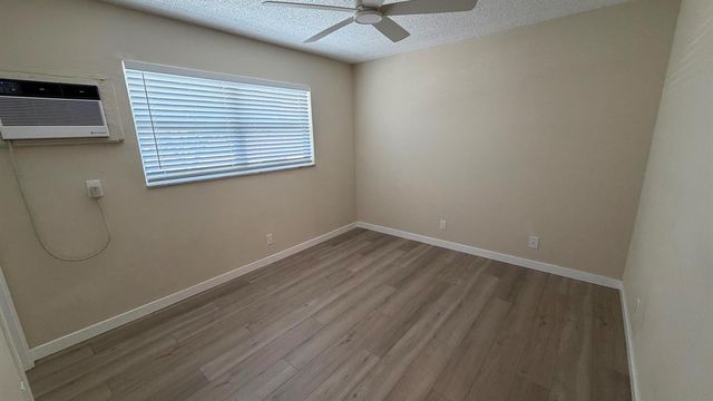 5168 NE 6th Avenue 431, Oakland Park, FL 33334