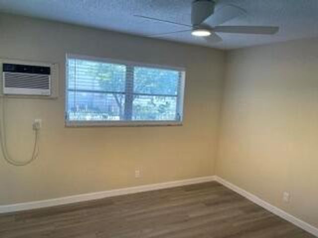 5168 NE 6th Avenue 431, Oakland Park, FL 33334