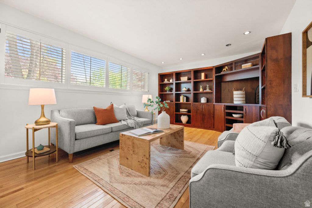 Image 11 of property listing at 1318 S YUMA ST, Salt Lake City, UT 84108