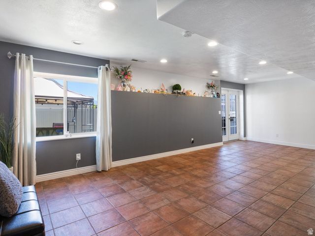 2394 S PALOMINO DR, Saratoga Springs, UT 84045