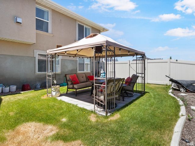 2394 S PALOMINO DR, Saratoga Springs, UT 84045