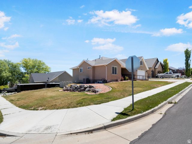 2394 S PALOMINO DR, Saratoga Springs, UT 84045