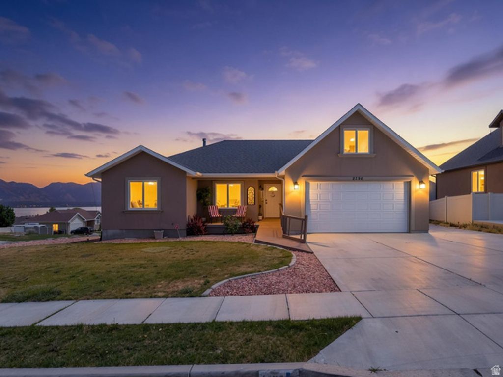 2394 S PALOMINO DR, Saratoga Springs, UT 84045