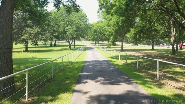 66235 S 320 Road, Chouteau, OK 74337