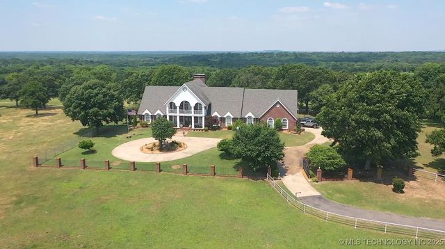 66235 S 320 Road, Chouteau, OK 74337