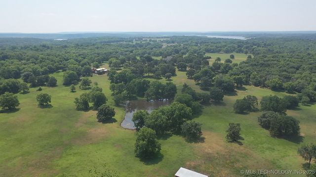 66235 S 320 Road, Chouteau, OK 74337