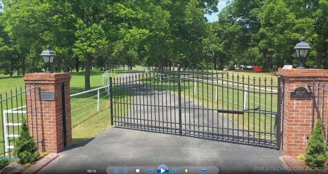 66235 S 320 Road, Chouteau, OK 74337